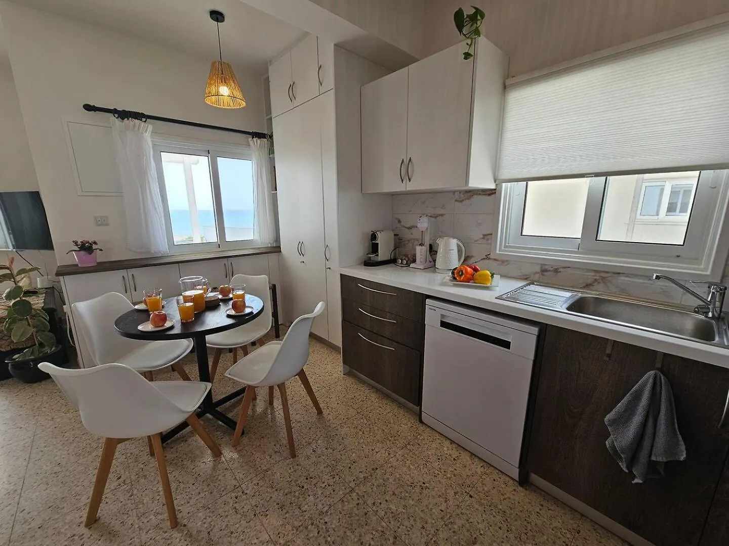 Ammos Beachfront Villa Paradise Larnaka Zypern