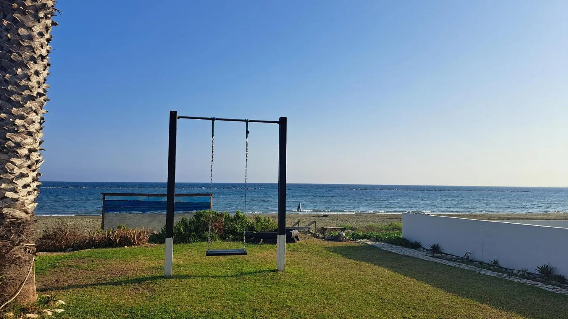 Ammos Beachfront Villa Paradise Larnaka