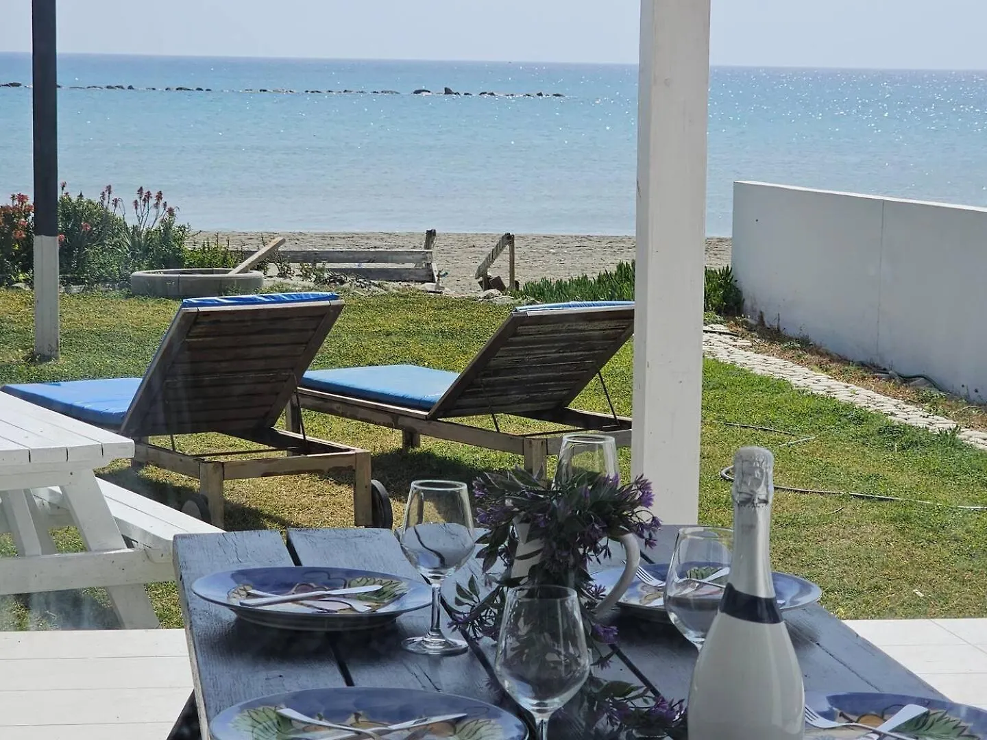 Ammos Beachfront Villa Paradise Larnaca
