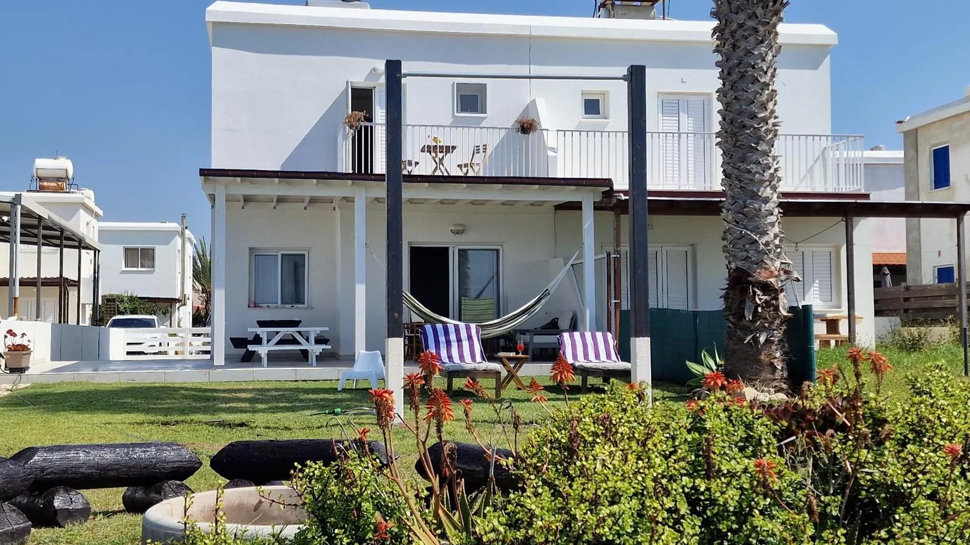 Ammos Beachfront Villa Paradise Larnaca